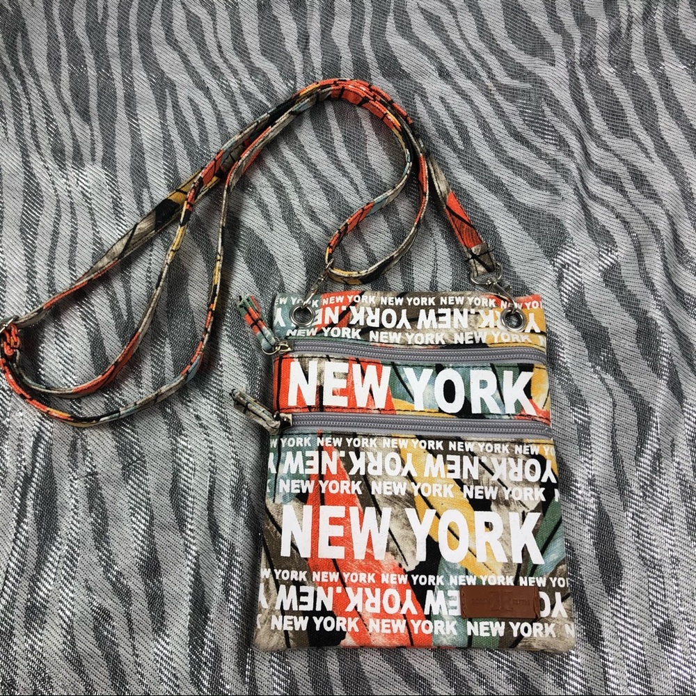 Robin Andrew small New York New York multicolored two zipper crossbody bag